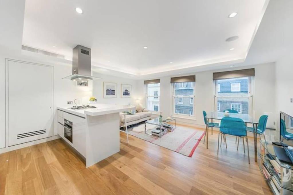 Mayfair W1 *